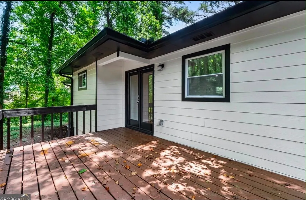 3 bed, 1250 sqft, $850 — Photo 3