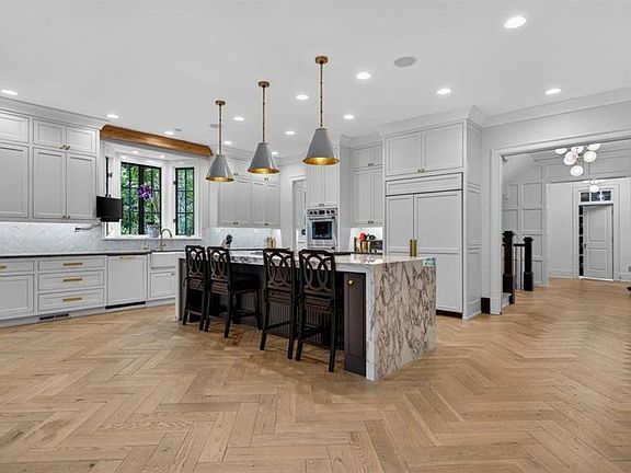 5th image of 3303 Habersham Rd NW