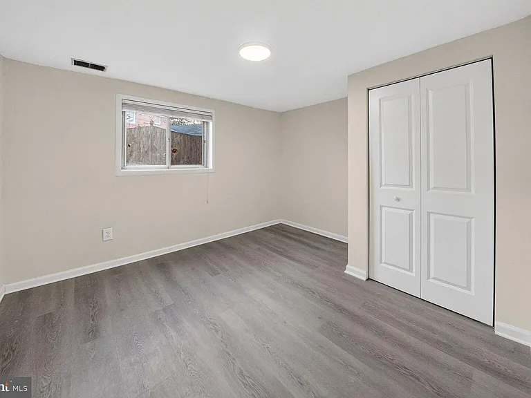 9902 Carnegie Ter — Photo 17