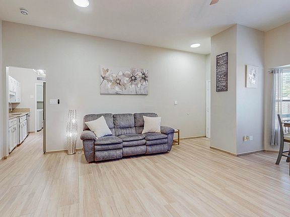 3rd image of 6416 Pine Park Pl NE