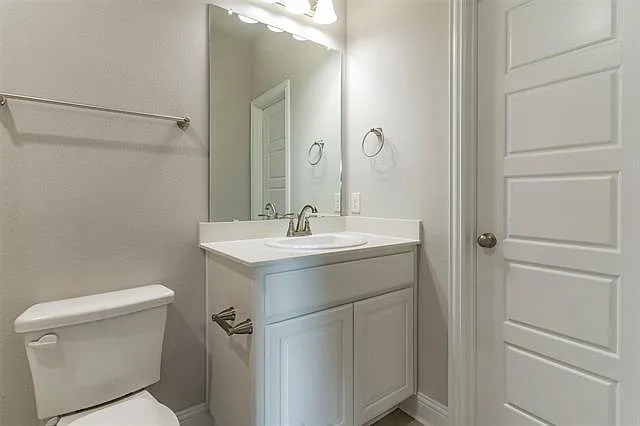 6412 Rienzi Dr — Photo 3