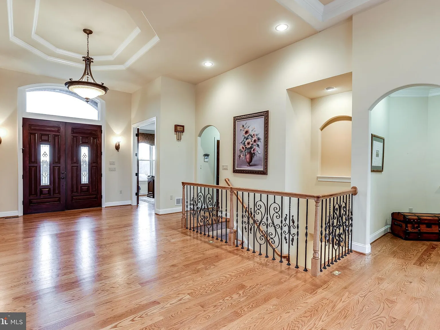 3 bed, 3.5 bath, 3553 sqft, $4,000 — Photo 2