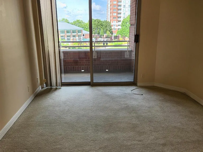 5809 Nicholson Ln #304 — Photo 27