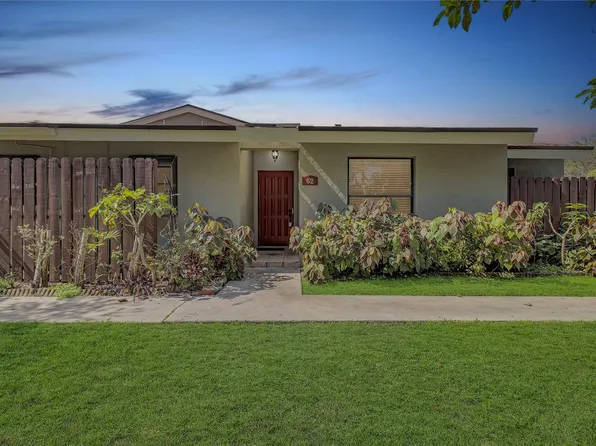 62 Meadows Drive, Boynton Beach, FL 33436
