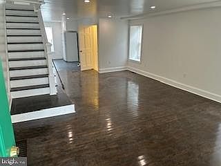 1st image of 264 W Maple St