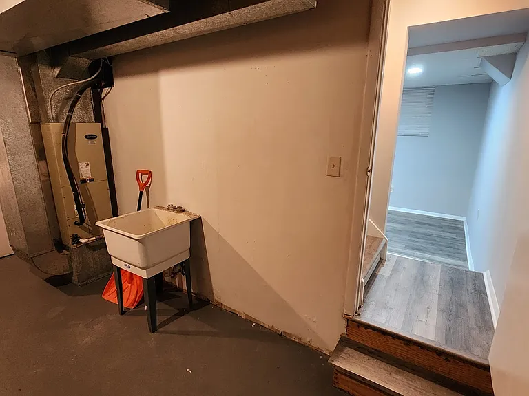 237 Alymer Ct — Photo 28
