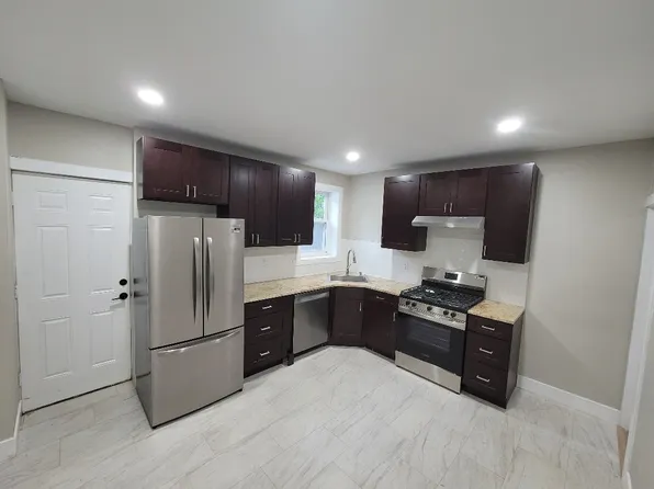 5807 Wakefield St, Philadelphia, PA 19144