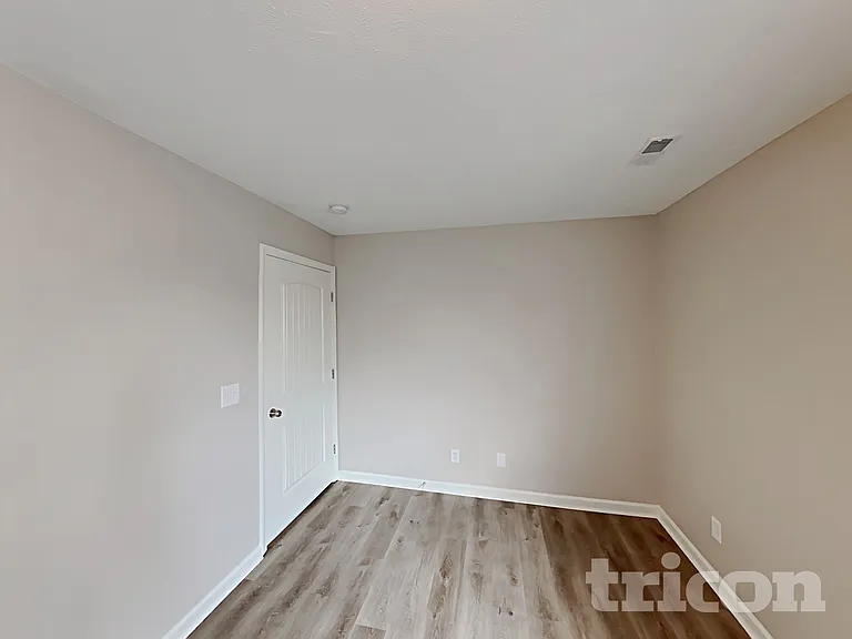 1856 Emily Ln — Photo 11