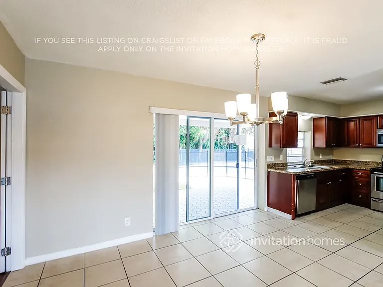 759 NW 7th St — Photo 7