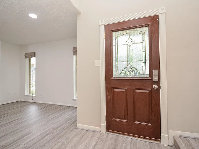 21318 Park Valley Dr — Photo 10