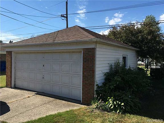 4th image of 58 Markus Dr