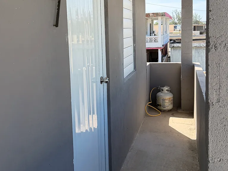 1458 Pso Damisela 7 — Photo 3