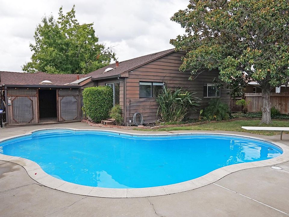 1st image of 6725 51st St