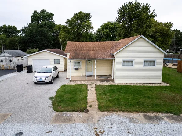 203 College St, Potomac, IL 61865