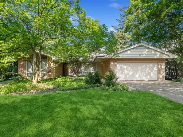 960 Bluff Rd, Glencoe, IL 60022