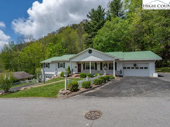 881 Queen Street, Boone, NC 28607