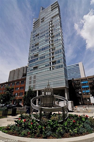 1st image of 510 W Erie St #1702