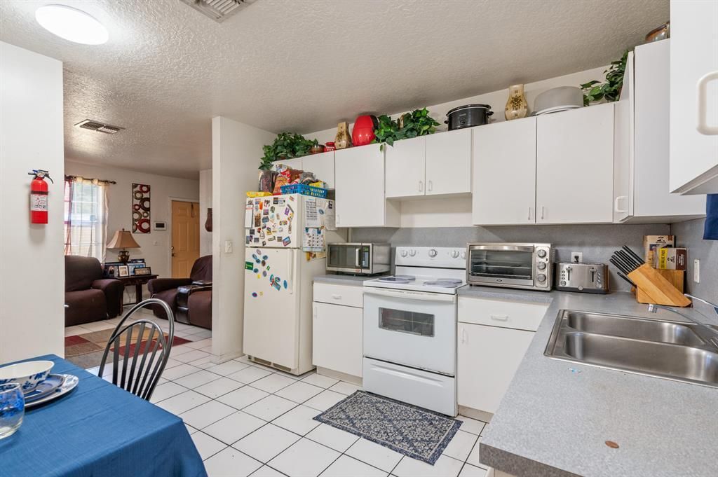 617 NW 15th Avenue, photo 8