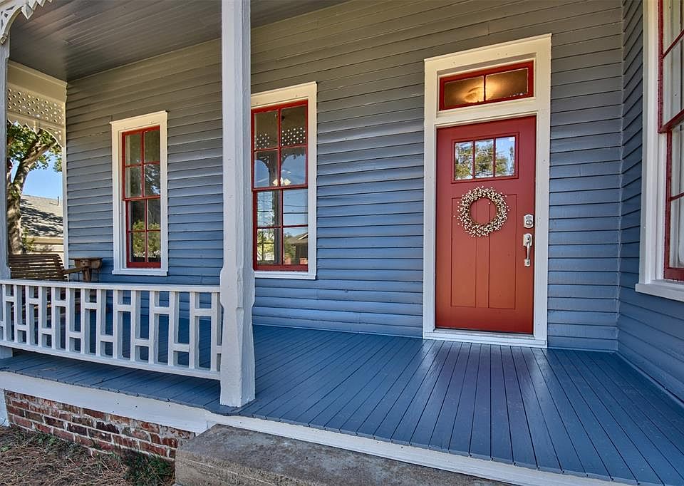 807 W Main St, Brenham, TX 77833 MLS 39752577 Zillow