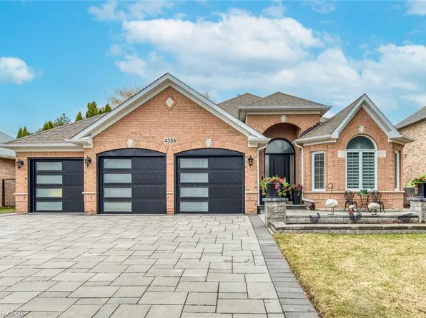 4366 Latimer Cres, Burlington, ON L7M 4R2