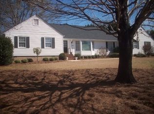 405 Audubon Cir, Griffin, GA 30223