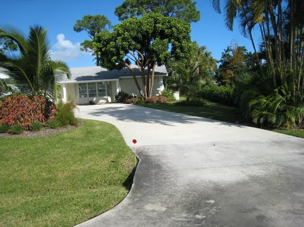 1 SE Sharon St, Hobe Sound, FL 33455