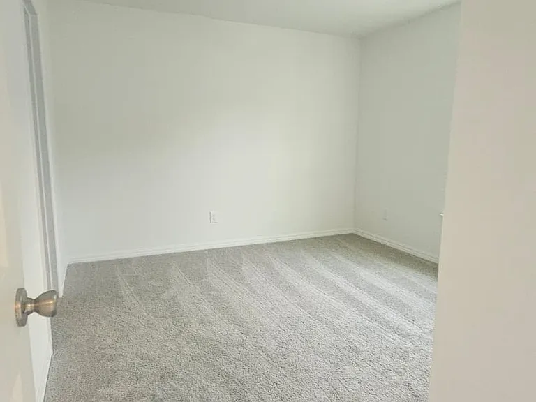 14690 SW 24th Pl — Photo 15