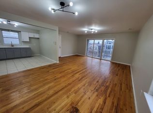 138 Fabyan Pl #2, Newark, NJ 07112