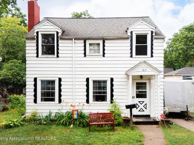 817 N Foster Ave, Lansing, MI, 48912