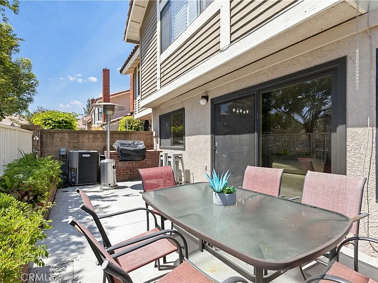 16702 Newberry Ln — Photo 20