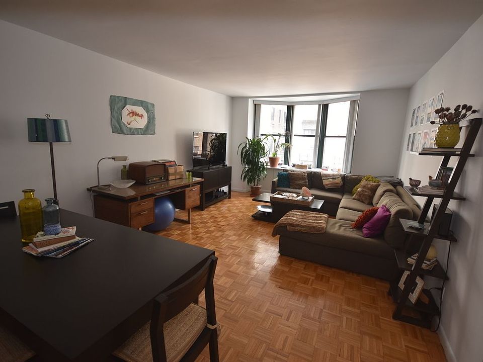 1st image of 2250 Broadway APT 4J