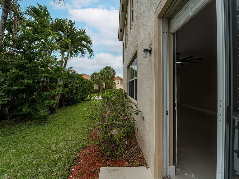 1780 Pierside Cir — Photo 19