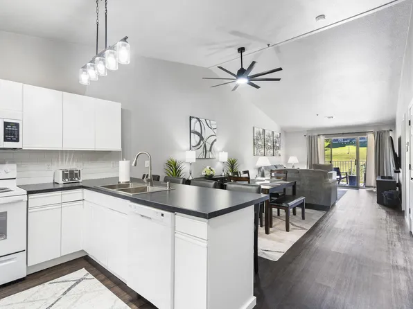 31 Golfshores Drive #23 BLDG 31, Branson, MO 65616