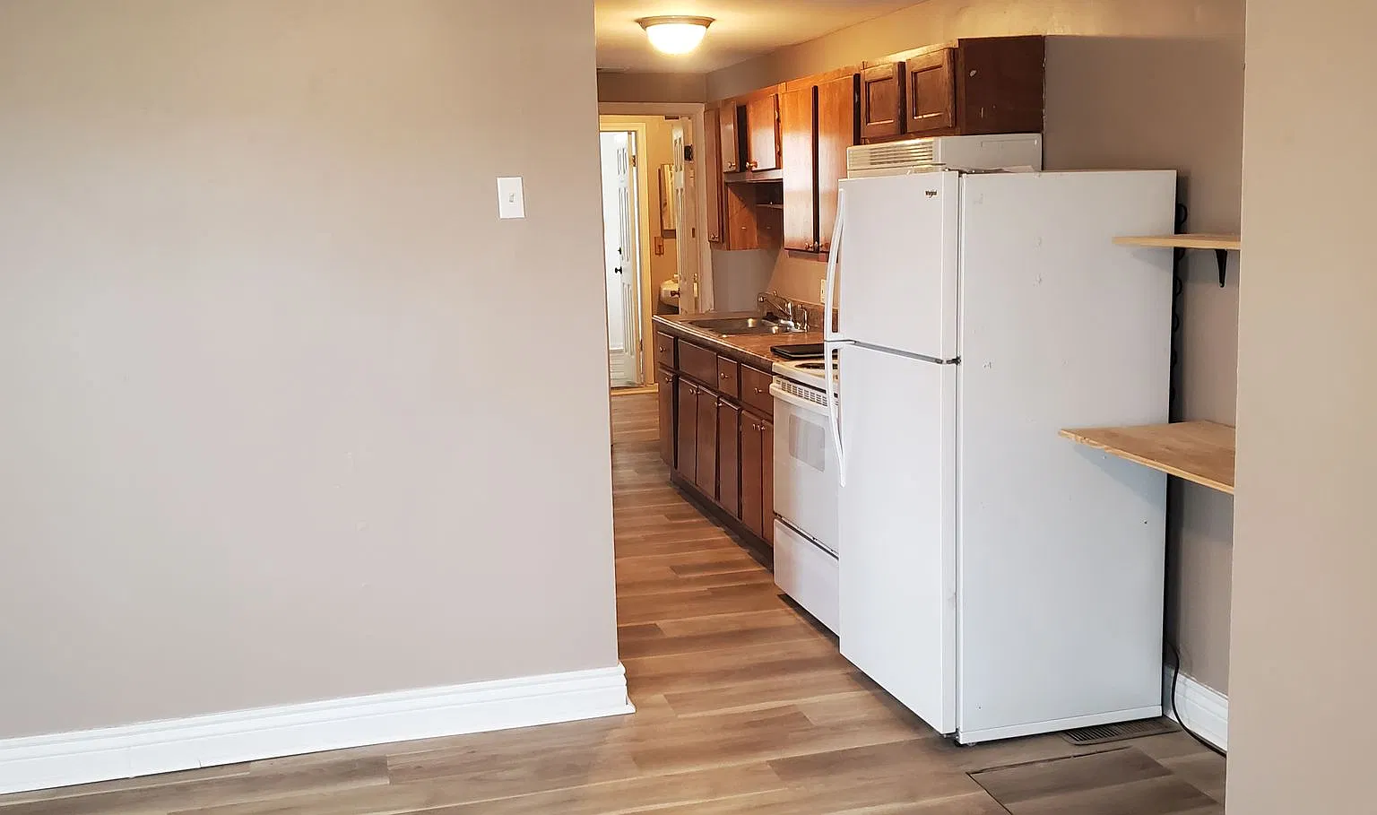 910 N 7th St — Photo 2