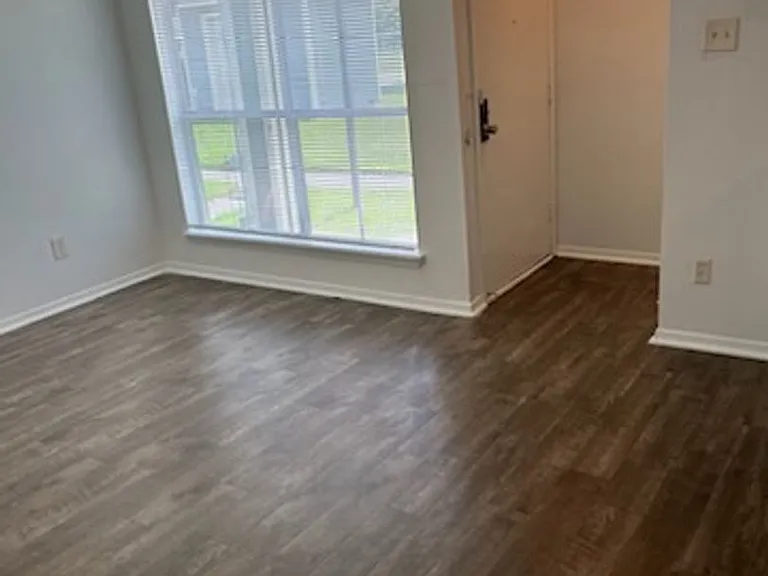 Ashford Creek Apartments — Photo 46