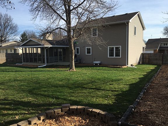 4th image of 505 Centre Dr