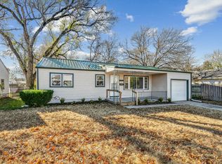 2801 E Sunnybrook St, Wichita, KS 67216