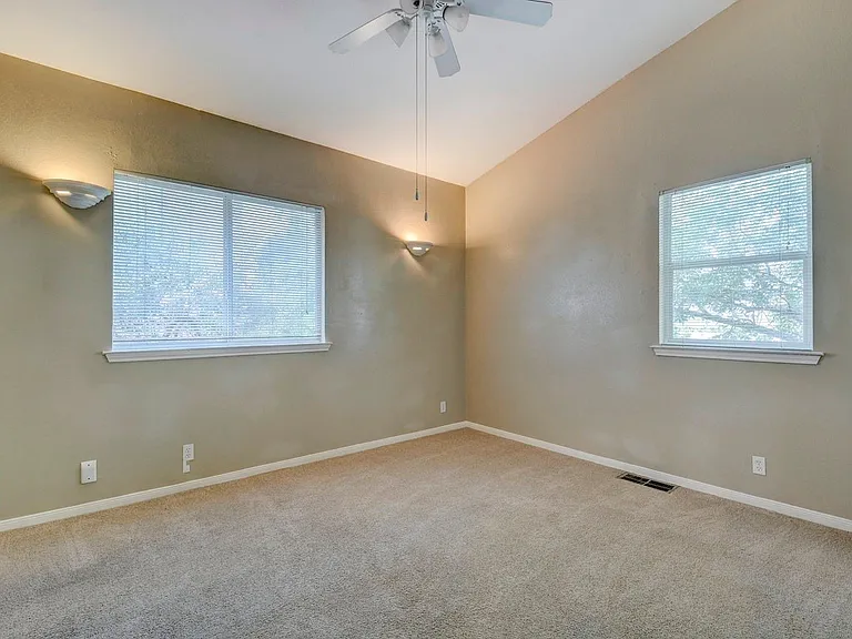 2405 Leon St #101-203 — Photo 37