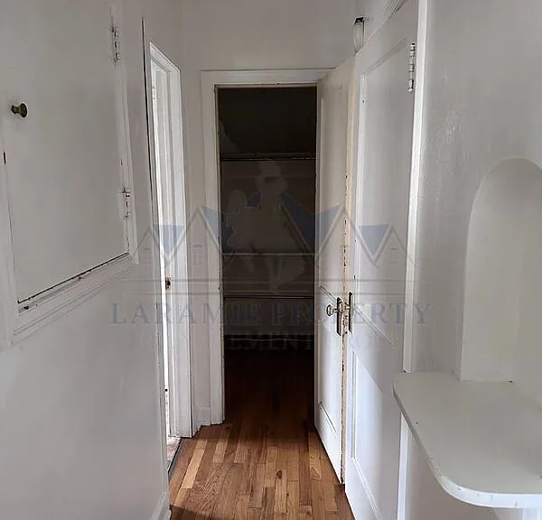 918 E Gibbon St — Photo 6