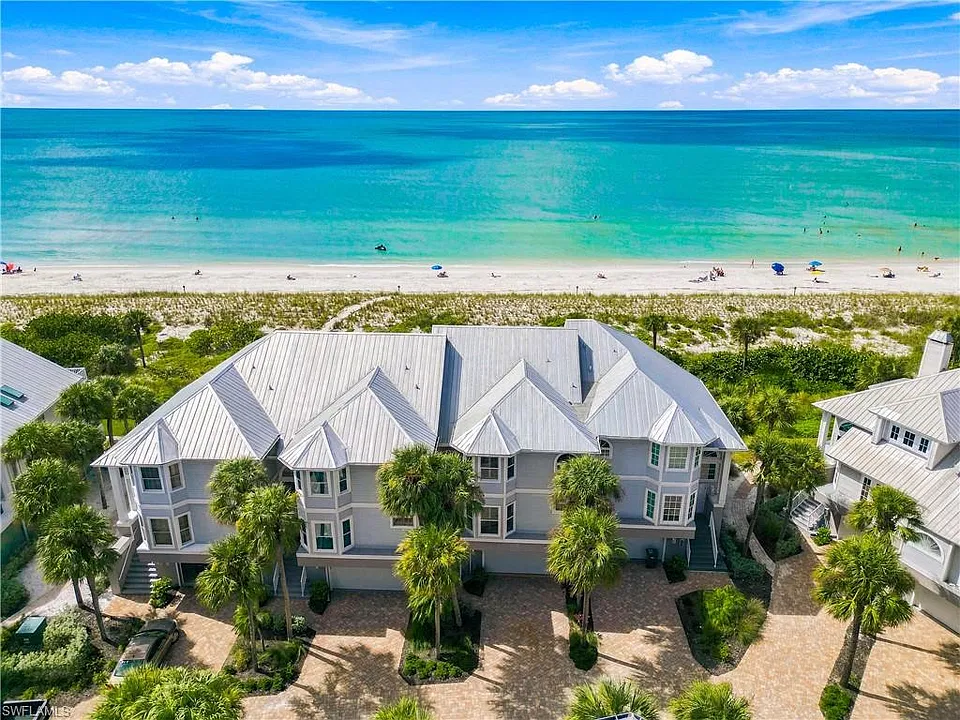 137 Barefoot Cir #4-8