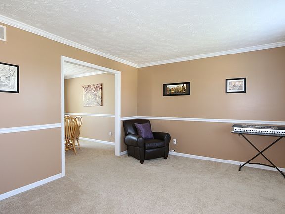 2nd image of 7938 Bayer Dr