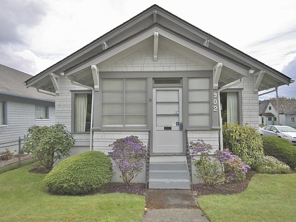 4th image of 902 Lincoln St