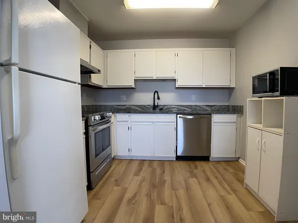 1401 Key Pkwy #204, Frederick, MD 21702