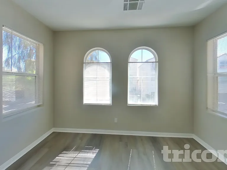 9517 Summer Furnace St — Photo 2