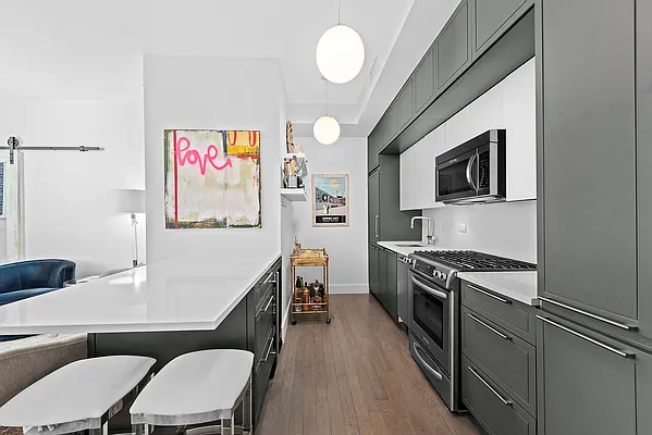 Sold by Compass | media 2