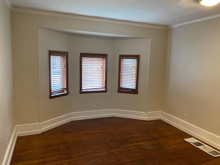 139 Anderson Ave #1 — Photo 3