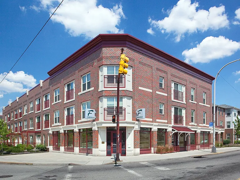 Fairfield Apartments — Photo 25
