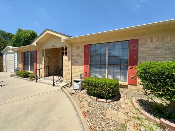 1413 Hickorywood St, Sulphur Springs, TX 75482