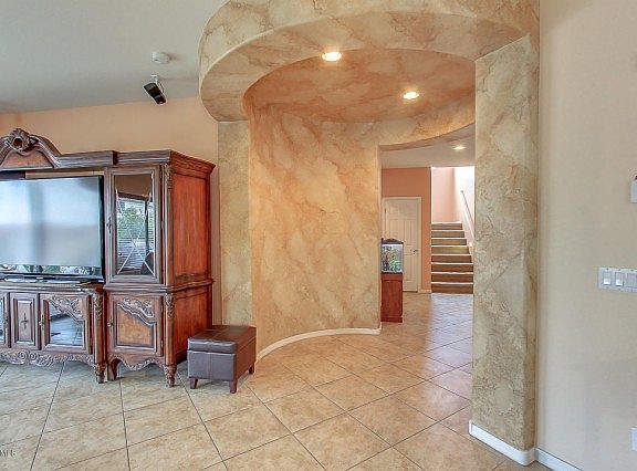 4th image of 8508 S 55th Dr