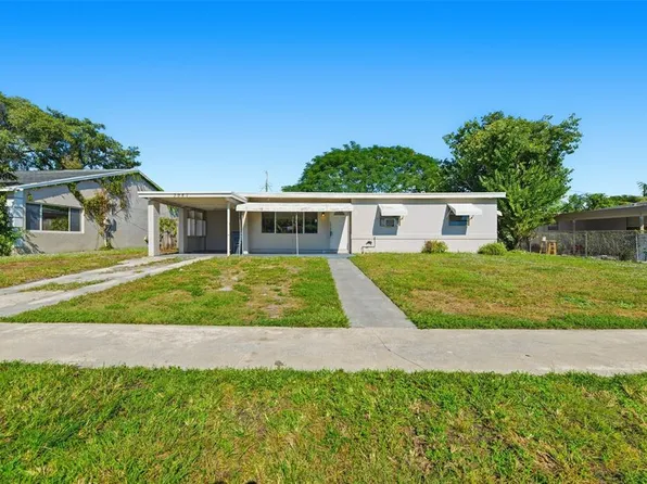 3947 Pensacola Dr, Lake Worth, FL 33462
